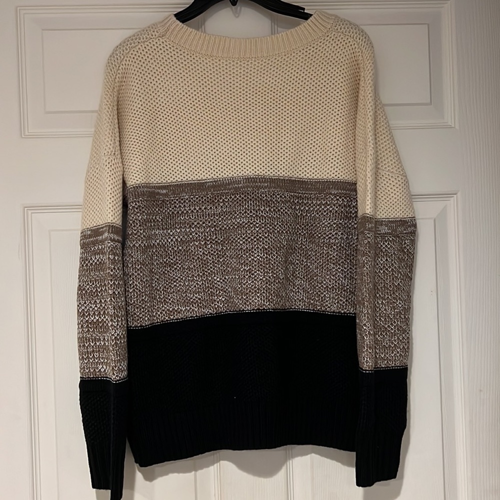 Amazon Sweater - Picture 2 of 4